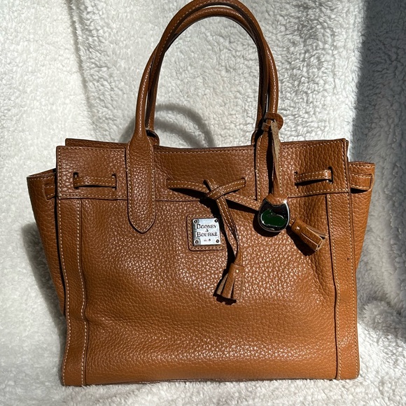 Dooney and Bourke brown leather tassel tote 👜 - Picture 10 of 12
